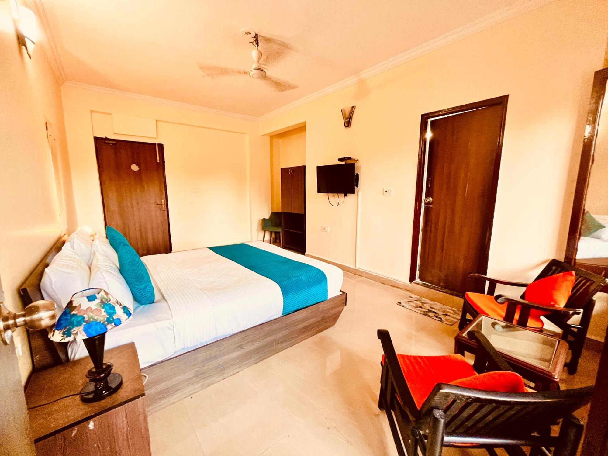 Hotel The Golden Shivam - Big Swimming Pool In Goa M70565-84665 4*